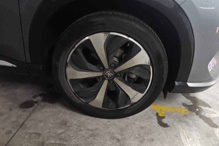 Used BYD Song PLUS New Energy 2021 DM-i 110KM Flagship Model Right Front Wheel Hub