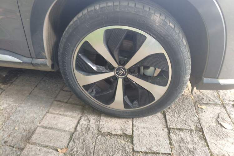 Used BYD Song PLUS New Energy 2021 DM-i 100KM Four-Wheel Drive Flagship PLUS Right Front Wheel Hub