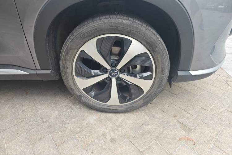 Used BYD Song PLUS New Energy 2021 DM-i 51KM Prestige Model Right Front Wheel Hub