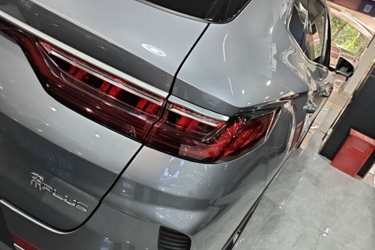 Used BYD Song PLUS New Energy 2021 DM-i 110KM Flagship PLUS Right Rear Taillight