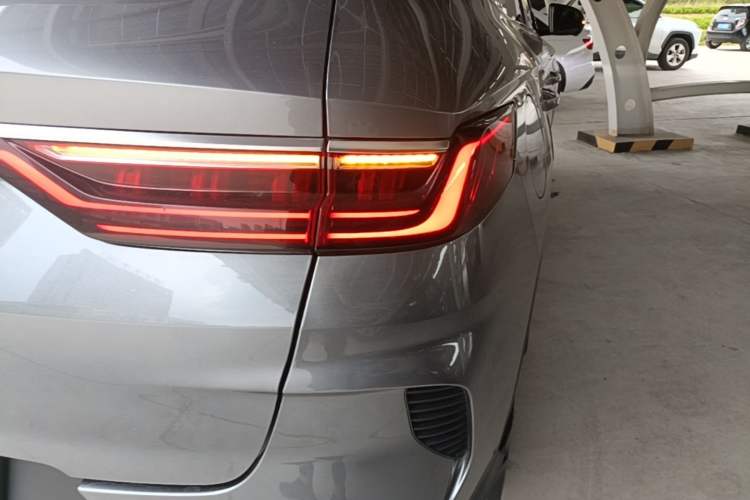 Used BYD Song PLUS New Energy 2021 DM-i 51KM Prestige Model Right Rear Taillight