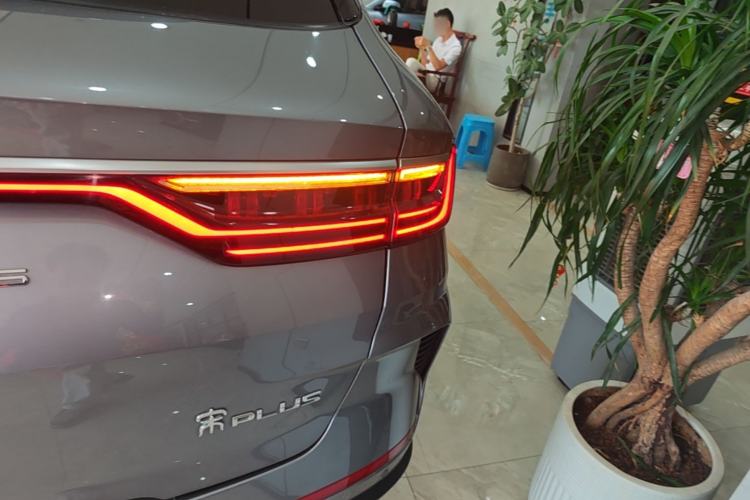 Used BYD Song PLUS New Energy 2021 DM-i 51KM Prestige Model Right Rear Taillight