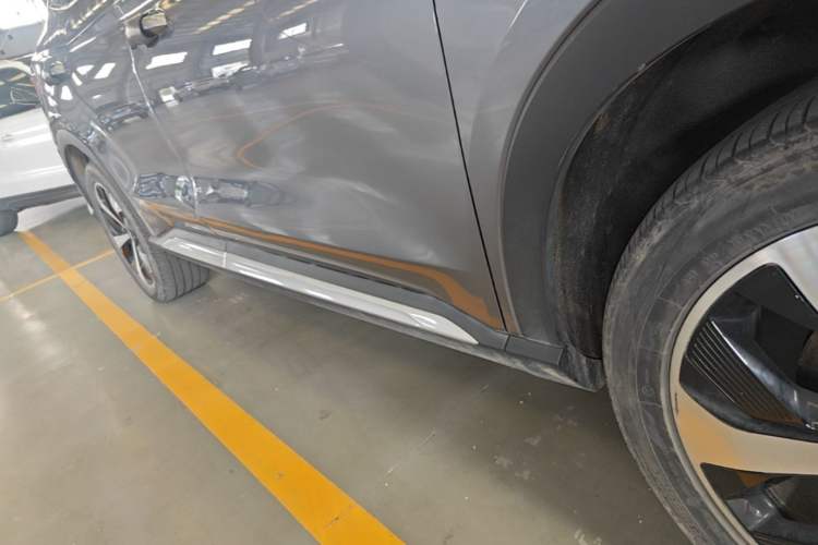 Used BYD Song PLUS New Energy 2021 DM-i 100KM Four-Wheel Drive Flagship PLUS Right Side Sill