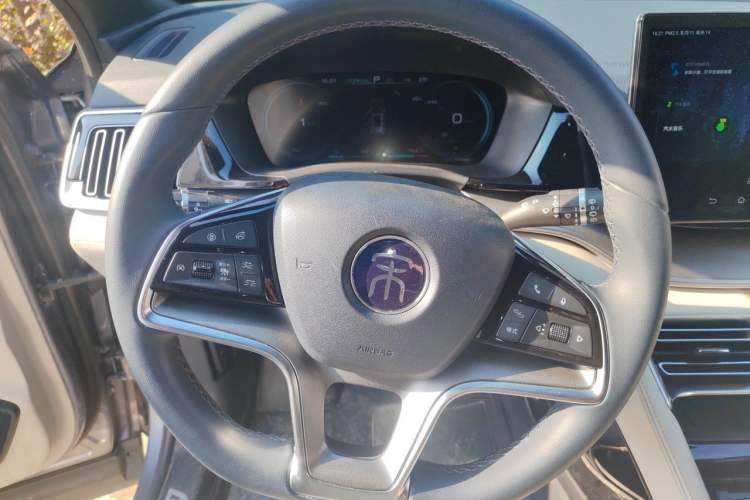 Used BYD Song PLUS New Energy 2021 DM-i 110KM Flagship PLUS Steering Wheel