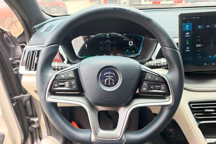 Used BYD Song PLUS New Energy 2021 DM-i 110KM Flagship Model Steering Wheel