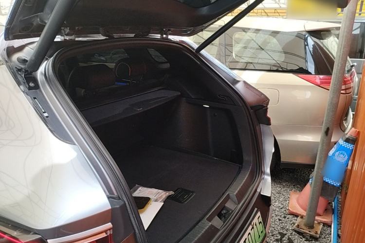 Used BYD Song PLUS New Energy 2021 EV Flagship Model Trunk