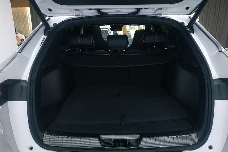 Used BYD Song PLUS New Energy 2021 EV Flagship Model Trunk