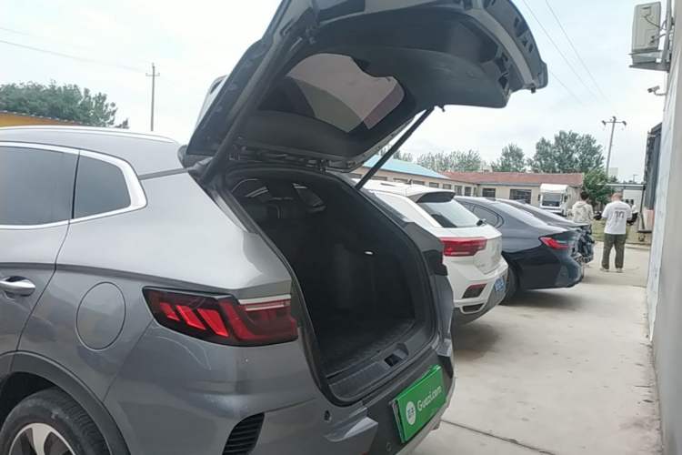 Used BYD Song PLUS New Energy 2021 EV Flagship Model Trunk
