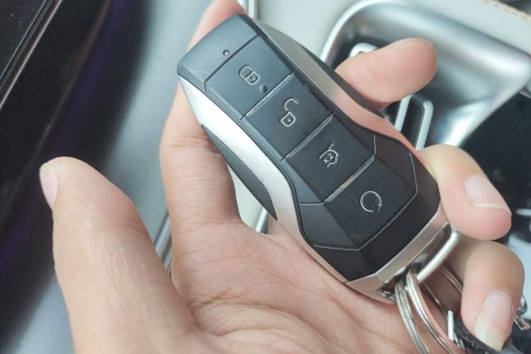 Used BYD Song PLUS New Energy 2021 DM-i 110KM Flagship PLUS Vehicle Key