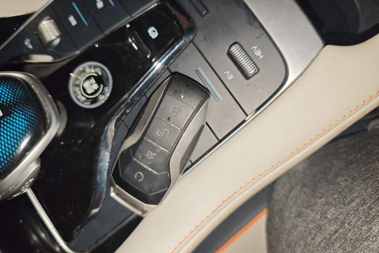Used BYD Song PLUS New Energy 2021 DM-i 110KM Flagship PLUS Vehicle Key