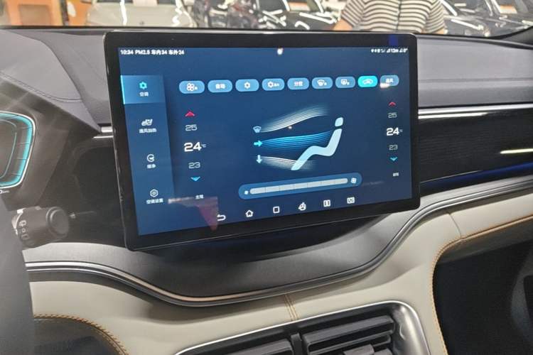 Used BYD Song PLUS New Energy 2021 EV Flagship Model Audio And AC Panel