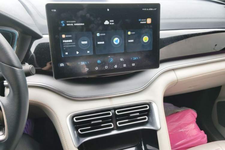 Used BYD Song PLUS New Energy 2021 DM-i 51KM Prestige Model Audio And AC Panel