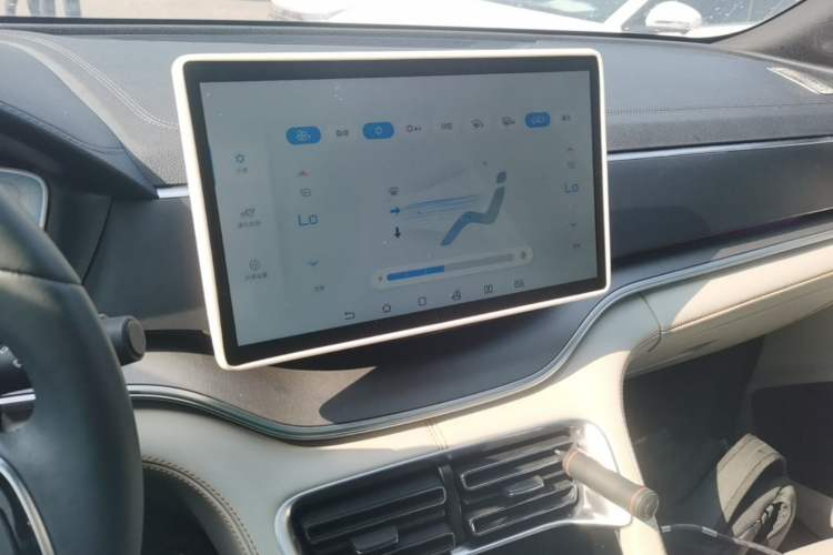 Used BYD Song PLUS New Energy 2021 DM-i 51KM Prestige Model Audio And AC Panel