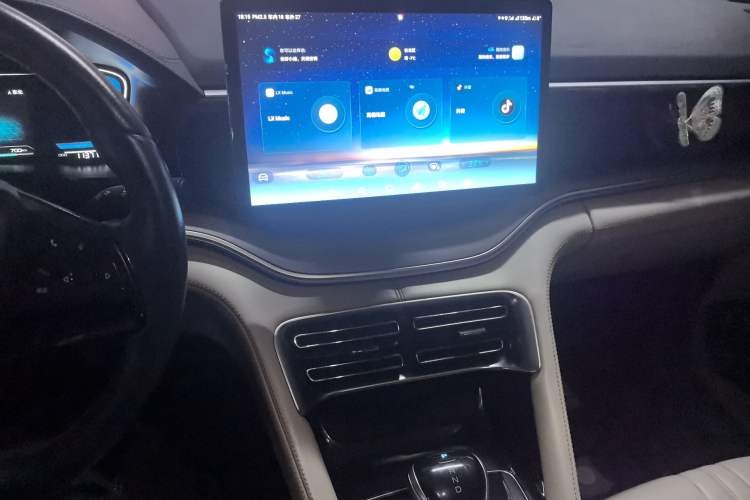Used BYD Song PLUS New Energy 2021 DM-i 110KM Flagship Model Audio And AC Panel