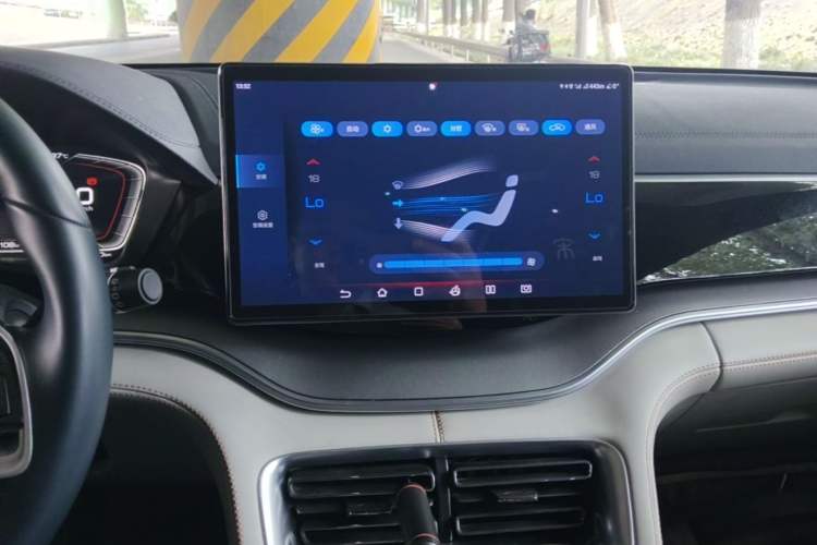 Used BYD Song PLUS New Energy 2021 EV Deluxe Model Audio And AC Panel