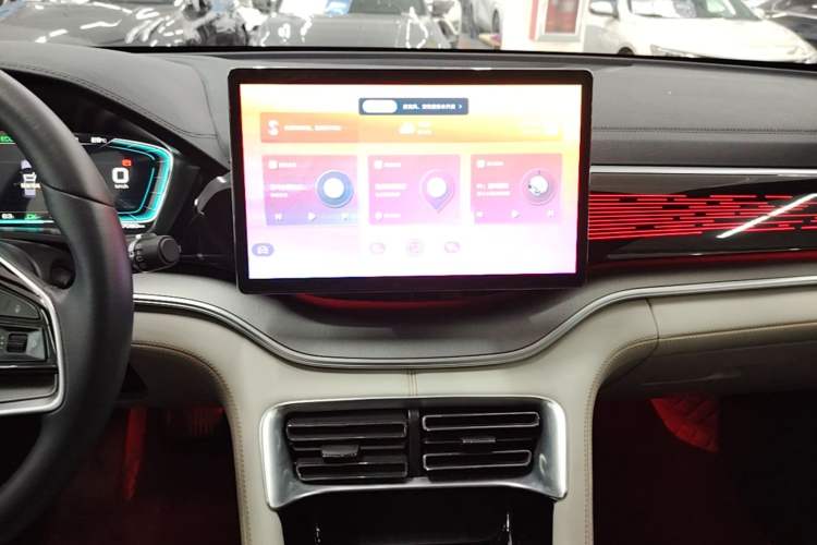 Used BYD Song PLUS New Energy 2021 EV Flagship Model Audio And AC Panel