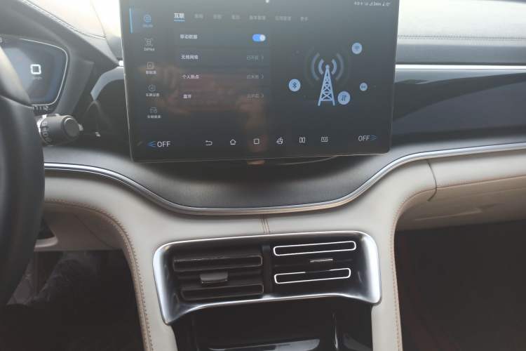 Used BYD Song PLUS New Energy 2021 DM-i 110KM Flagship Model Audio And AC Panel