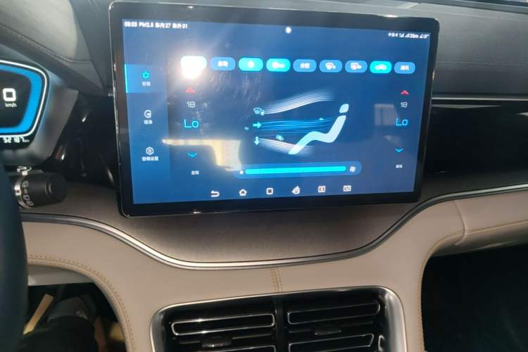 Used BYD Song PLUS New Energy 2021 DM-i 110KM Flagship Model Audio And AC Panel