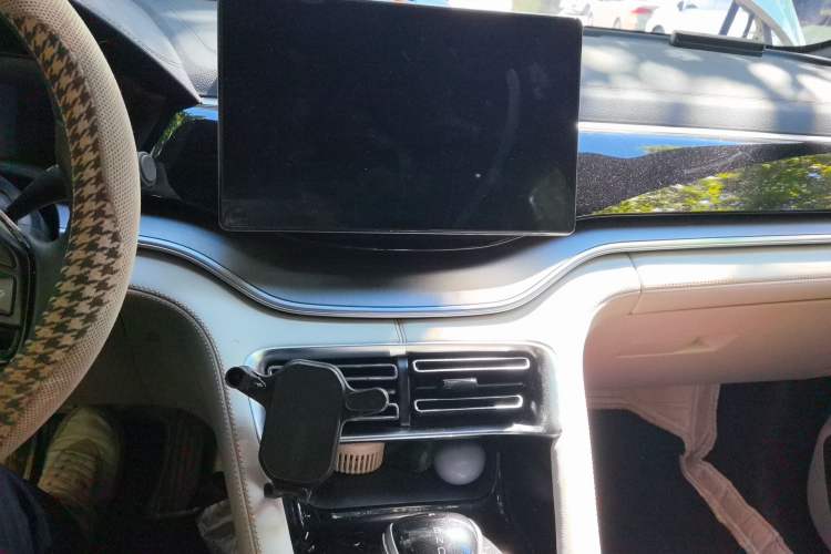 Used BYD Song PLUS New Energy 2021 DM-i 110KM Flagship Model Audio And AC Panel