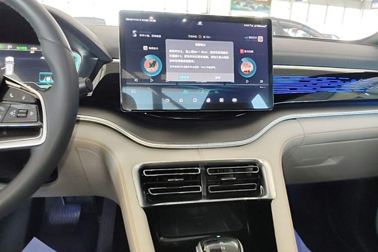 Used BYD Song PLUS New Energy 2021 EV Flagship Model Audio And AC Panel
