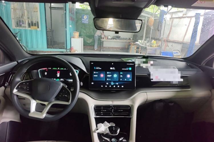 Used BYD Song PLUS New Energy 2021 EV Deluxe Model Center Console