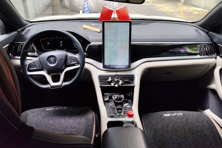 Used BYD Song PLUS New Energy 2021 EV Deluxe Model Center Console