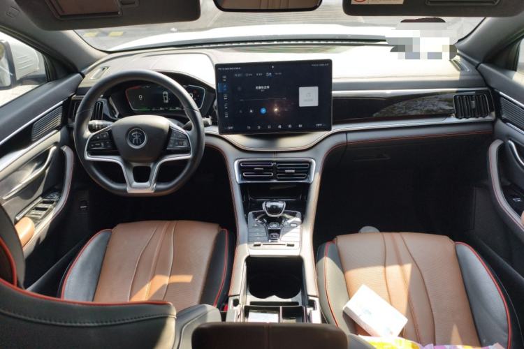 Used BYD Song PLUS New Energy 2021 DM-i 100KM Four-Wheel Drive Flagship PLUS Center Console