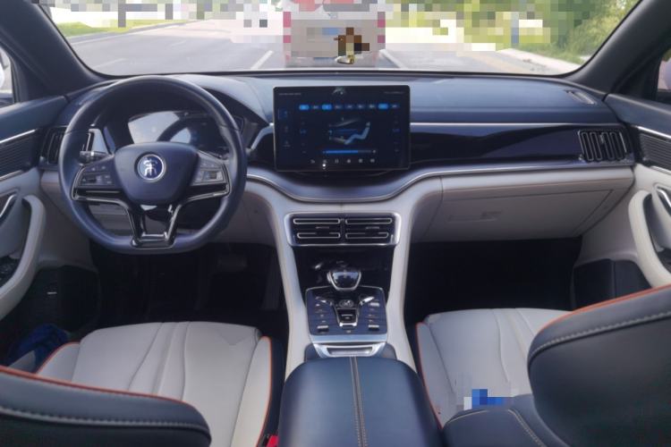 Used BYD Song PLUS New Energy 2021 DM-i 110KM Flagship Model Center Console