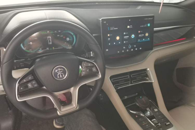 Used BYD Song PLUS New Energy 2021 DM-i 51KM Prestige Model Center Console