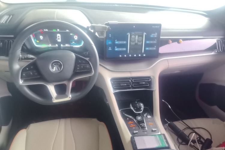 Used BYD Song PLUS New Energy 2021 DM-i 51KM Prestige Model Center Console