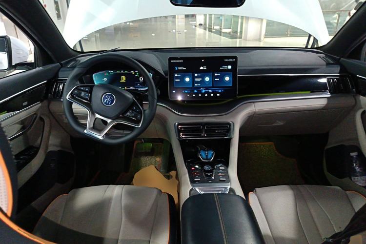 Used BYD Song PLUS New Energy 2021 DM-i 110KM Flagship PLUS Center Console