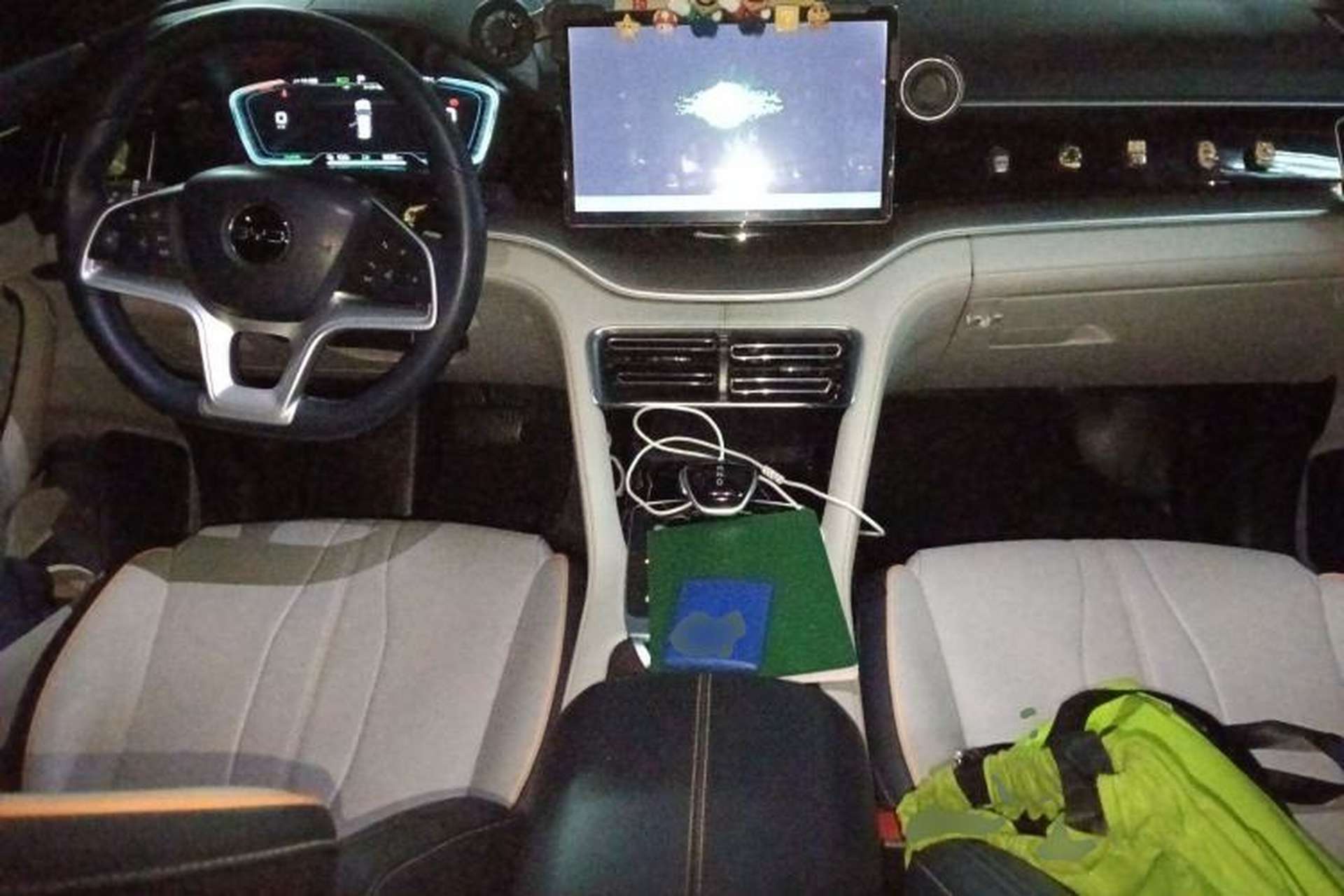 Used BYD Song PLUS New Energy 2021 EV Deluxe Model Center Console