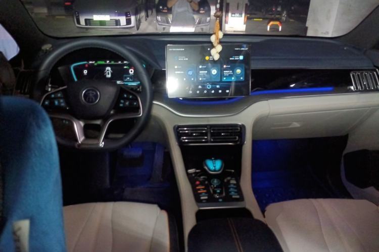 Used BYD Song PLUS New Energy 2021 DM-i 110KM Flagship PLUS Center Console