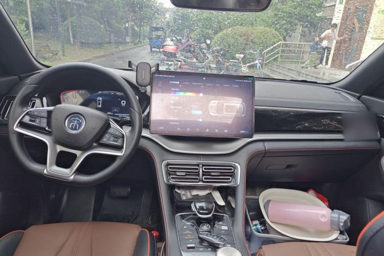 Used BYD Song PLUS New Energy 2021 DM-i 100KM Four-Wheel Drive Flagship PLUS Center Console