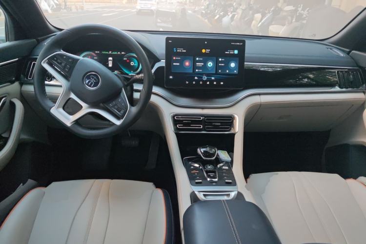 Used BYD Song PLUS New Energy 2021 EV Deluxe Model Center Console