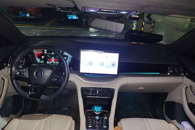 Used BYD Song PLUS New Energy 2021 DM-i 110KM Flagship Model Center Console