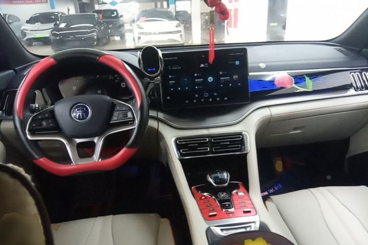 Used BYD Song PLUS New Energy 2021 EV Flagship Model Center Console