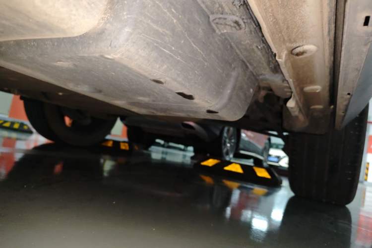 Used BYD Song PLUS New Energy 2021 DM-i 110KM Flagship PLUS Chassis Front Left