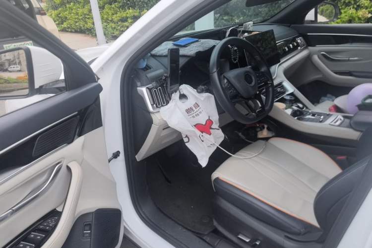 Used BYD Song PLUS New Energy 2021 DM-i 110KM Flagship Model Driver Seat