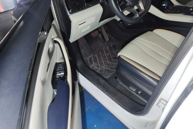 Used BYD Song PLUS New Energy 2021 DM-i 51KM Prestige Model Driver Seat