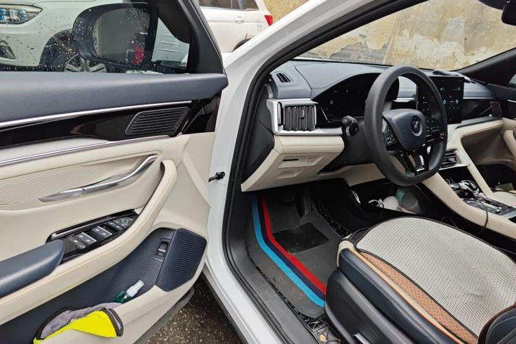 Used BYD Song PLUS New Energy 2021 DM-i 110KM Flagship Model Driver Seat
