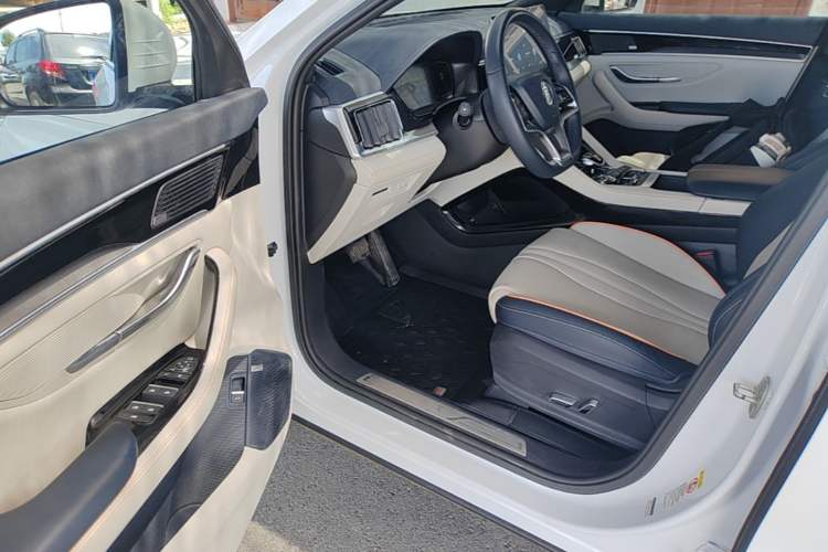 Used BYD Song PLUS New Energy 2021 DM-i 110KM Flagship PLUS 5G Edition Driver Seat