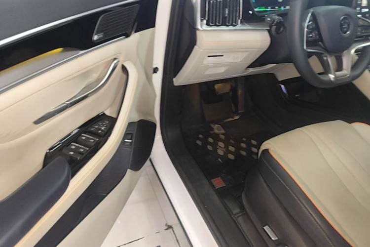 Used BYD Song PLUS New Energy 2021 DM-i 51KM Prestige Model Driver Seat