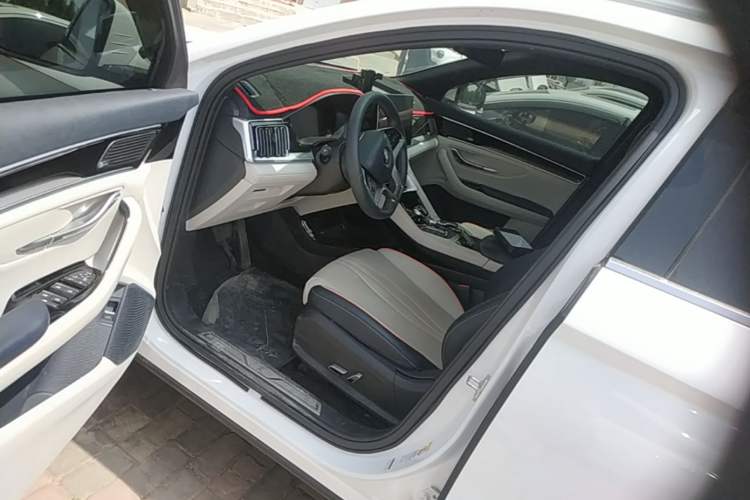 Used BYD Song PLUS New Energy 2021 DM-i 110KM Flagship PLUS Driver Seat