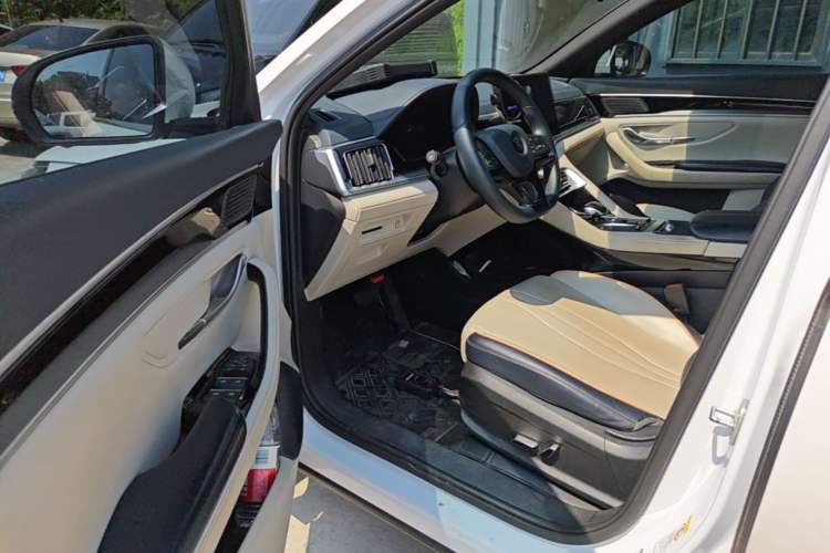 Used BYD Song PLUS New Energy 2021 DM-i 110KM Flagship Model Driver Seat