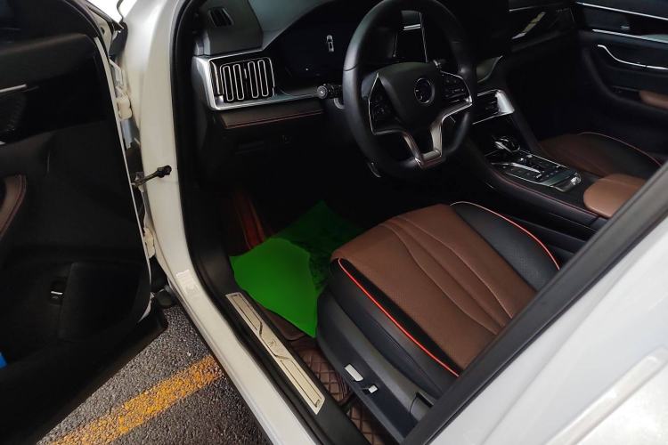 Used BYD Song PLUS New Energy 2021 DM-i 100KM Four-Wheel Drive Flagship PLUS Driver Seat