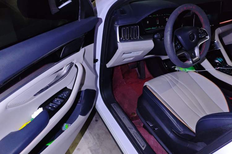 Used BYD Song PLUS New Energy 2021 DM-i 110KM Flagship PLUS Driver Seat
