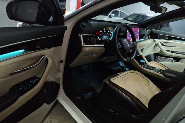 Used BYD Song PLUS New Energy 2021 DM-i 110KM Flagship Model Driver Seat