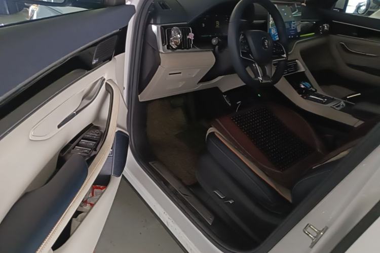 Used BYD Song PLUS New Energy 2021 DM-i 110KM Flagship PLUS Driver Seat