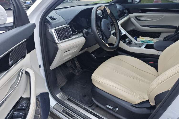 Used BYD Song PLUS New Energy 2021 DM-i 110KM Flagship Model Driver Seat